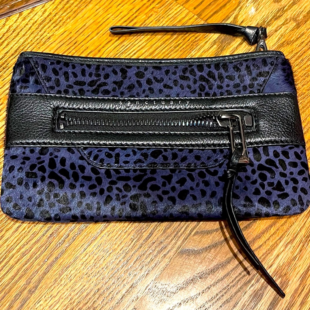 Sanctuary wristlet clutch